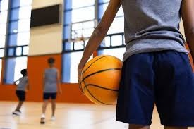 满分组合执行挡拆任务，有效的吸引多名防守球员和打乱对全部 雷迪克开窍？